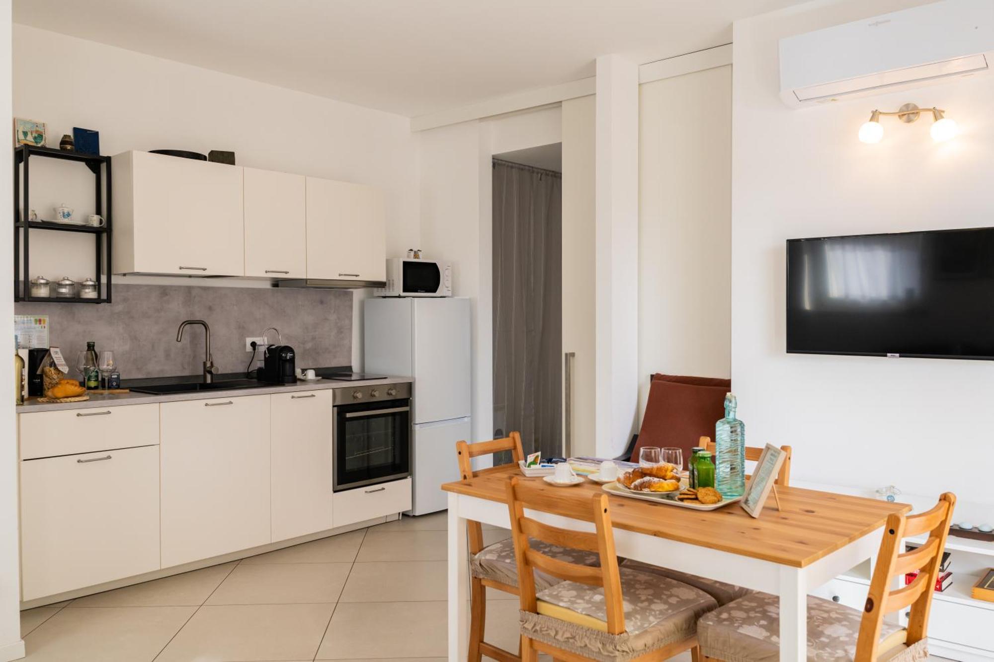 Residenza Del Barone Luxury House - Pula, Sardegna Lägenhet Exteriör bild