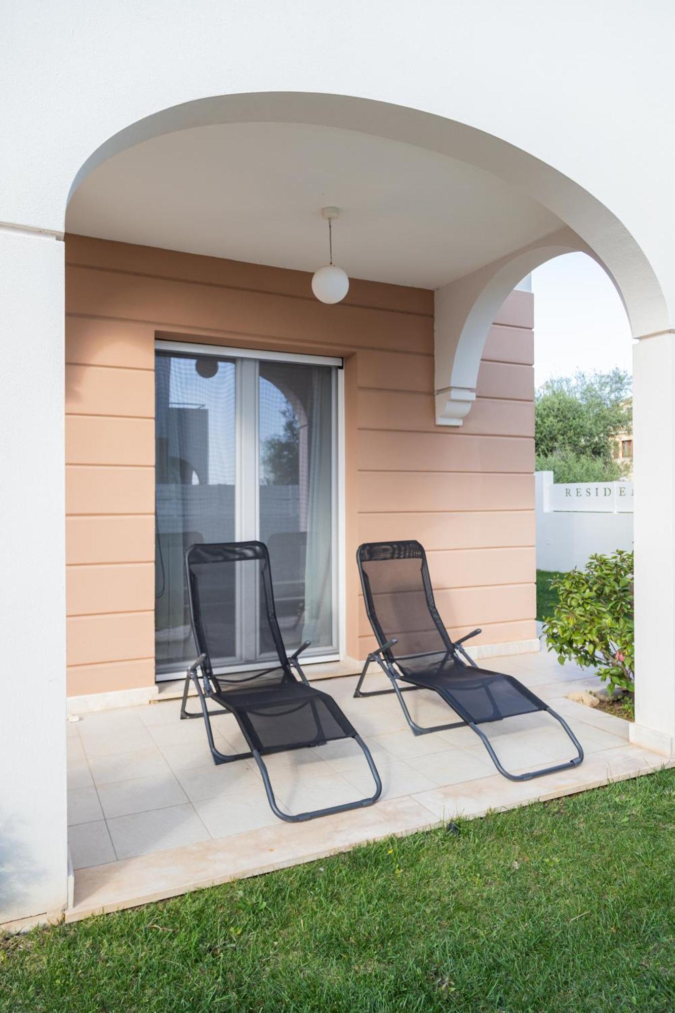 Residenza Del Barone Luxury House - Pula, Sardegna Lägenhet Exteriör bild