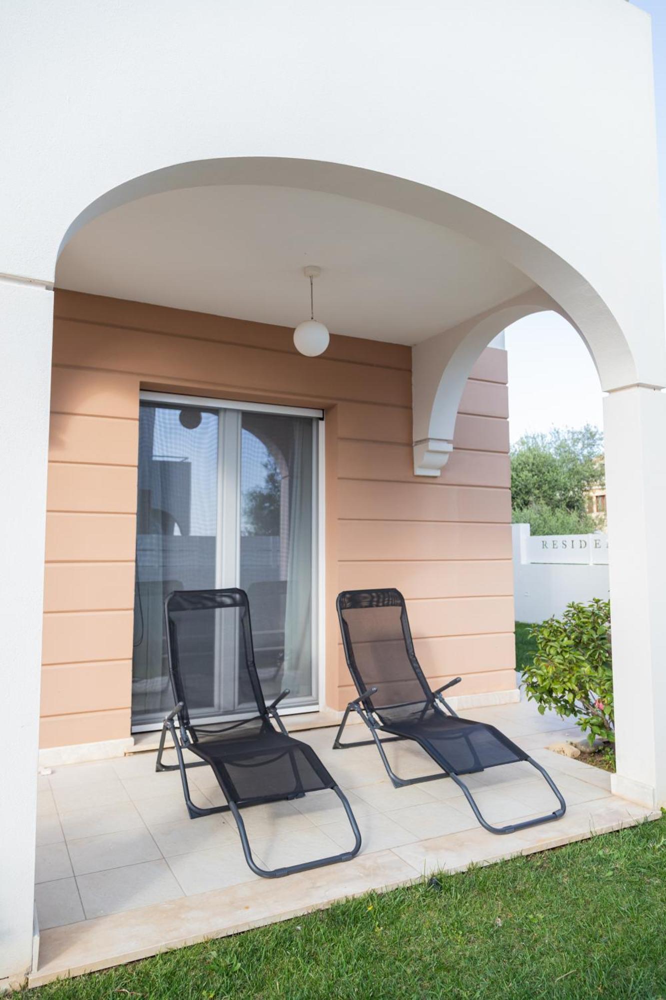 Residenza Del Barone Luxury House - Pula, Sardegna Lägenhet Exteriör bild