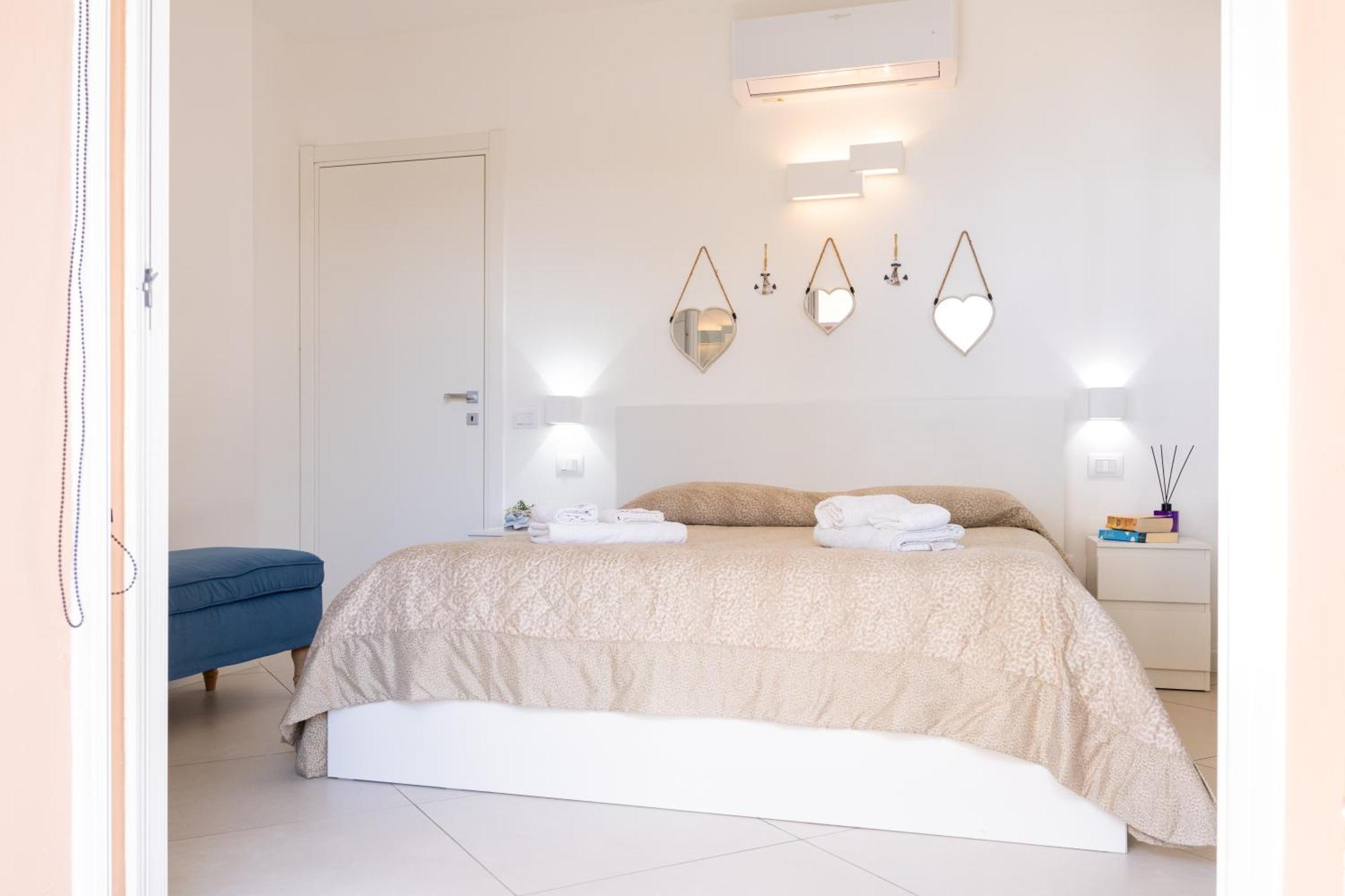 Residenza Del Barone Luxury House - Pula, Sardegna Lägenhet Exteriör bild